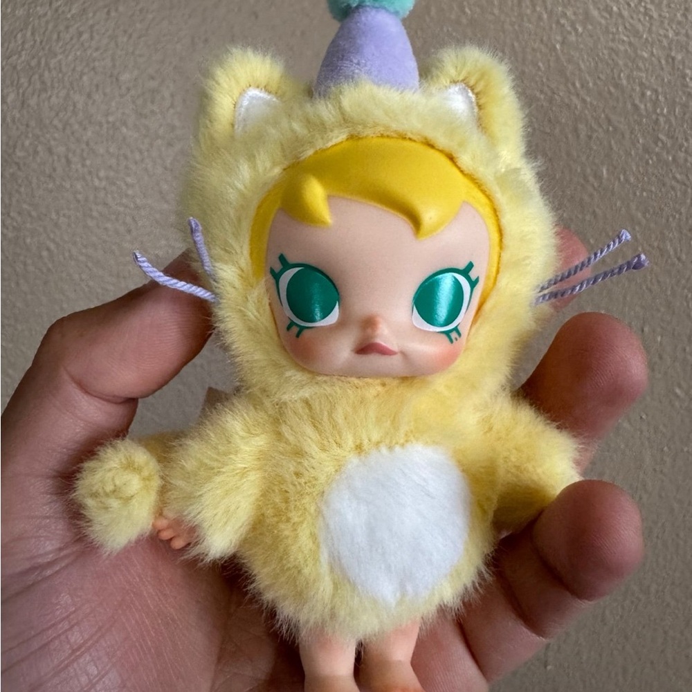 Baby Molly Pocket Friends Series - Enjoy the Sunshine